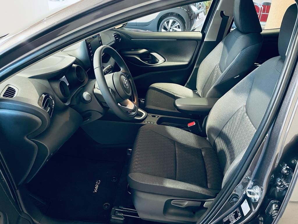 Toyota Yaris 1.5h Active