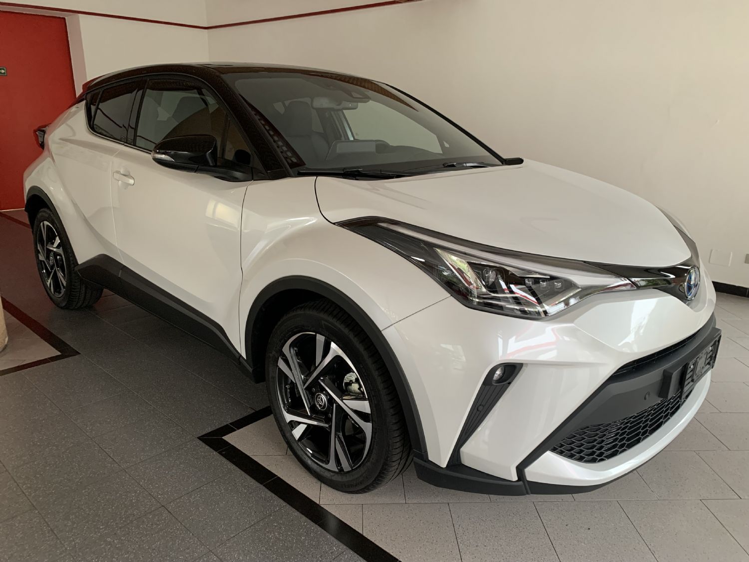 Toyota C-HR 2.0h Trend Km0