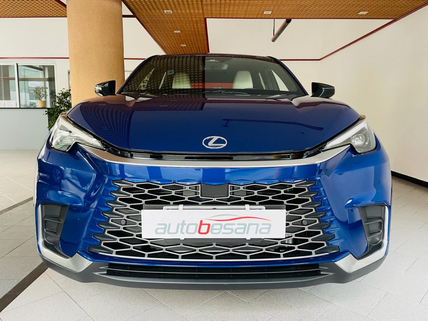 Lexus LBX 1.5 hybrid Elegant 2wd