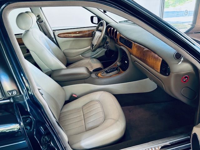 Jaguar XJ 3.2 Executive