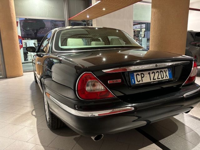 Jaguar XJ 3.5 V8 Executive