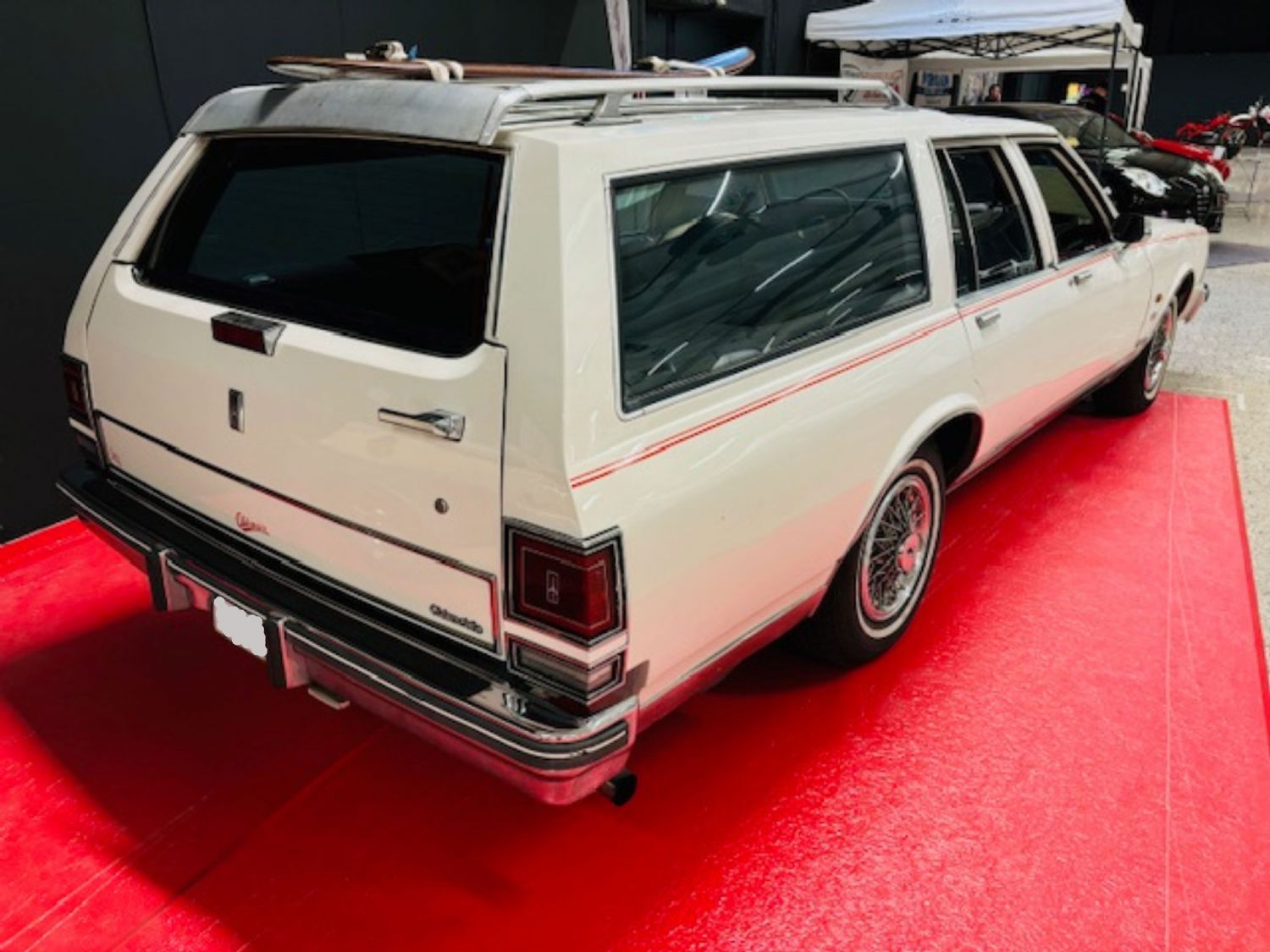 Oldsmobile Custom Cruiser 3B-P35
