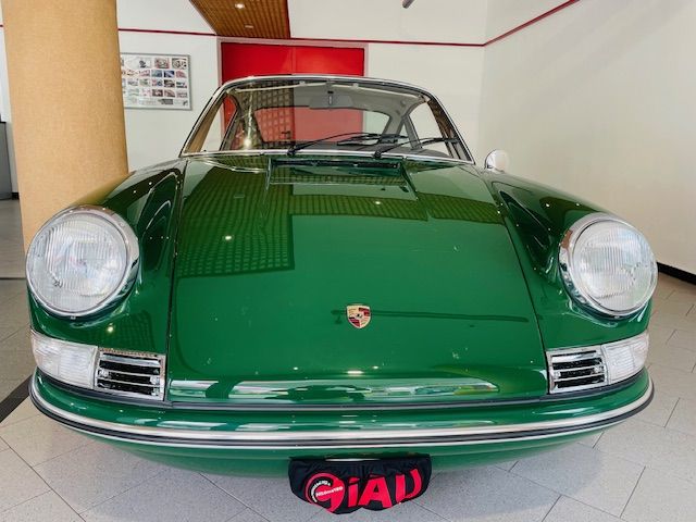 Porsche 911 T Coupe'