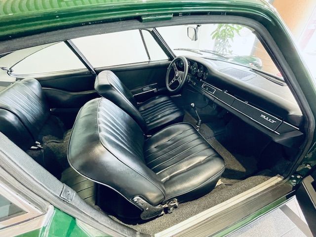 Porsche 911 T Coupe'