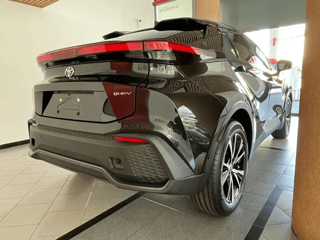 Toyota C-HR 1.8 hv Active fwd e-cvt