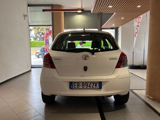 Toyota Yaris 5p 1.3 dual Sol