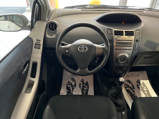 Toyota Yaris 5p 1.3 dual Sol
