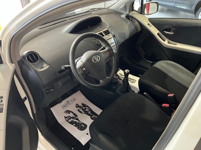 Toyota Yaris 5p 1.3 dual Sol