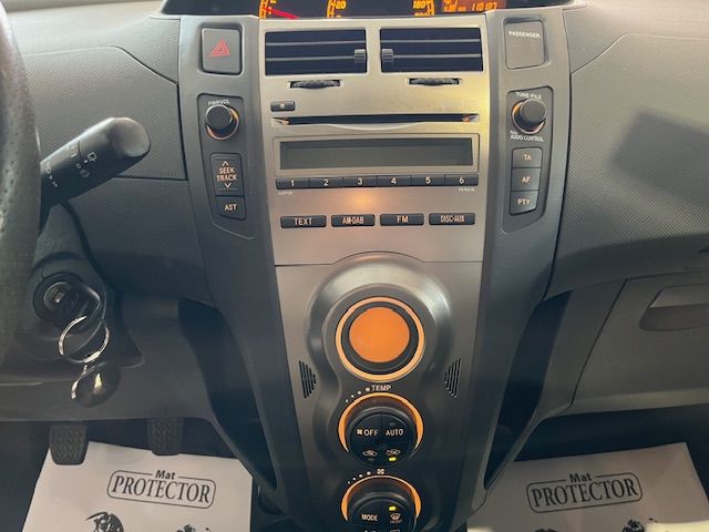 Toyota Yaris 5p 1.3 dual Sol
