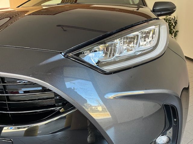 Toyota Yaris 1.5 Hybrid TREND