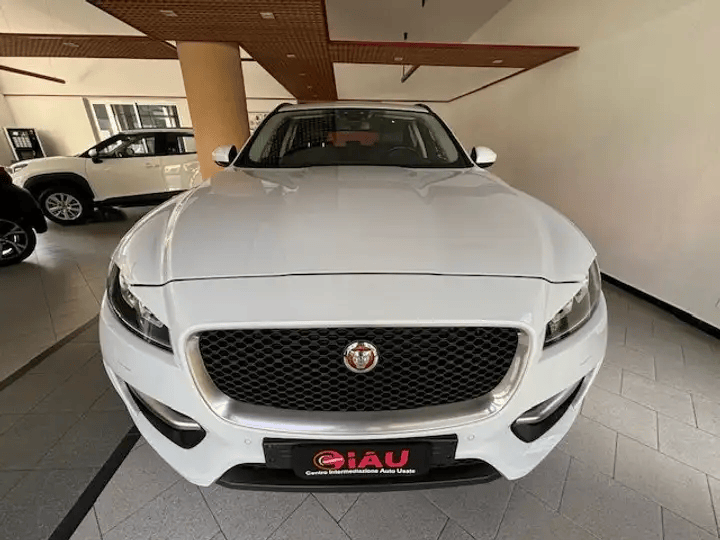 Jaguar F-Pace 2.0d i4 R-Sport awd 240cv auto my18