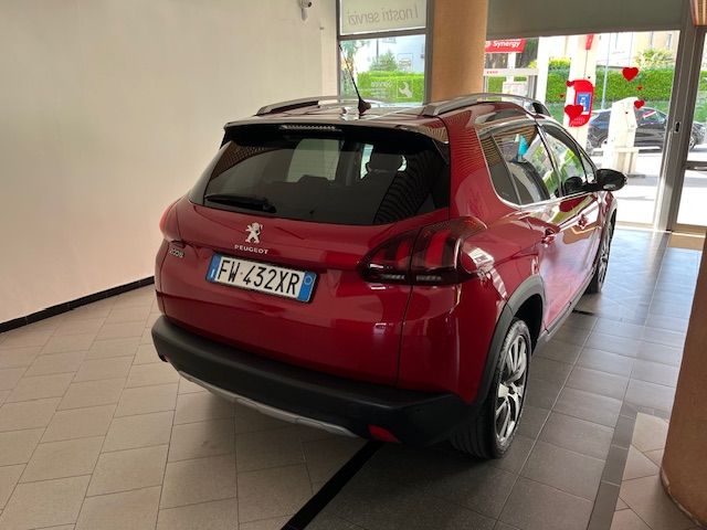 Peugeot 2008 1.2 puretech t Allure Eat 6